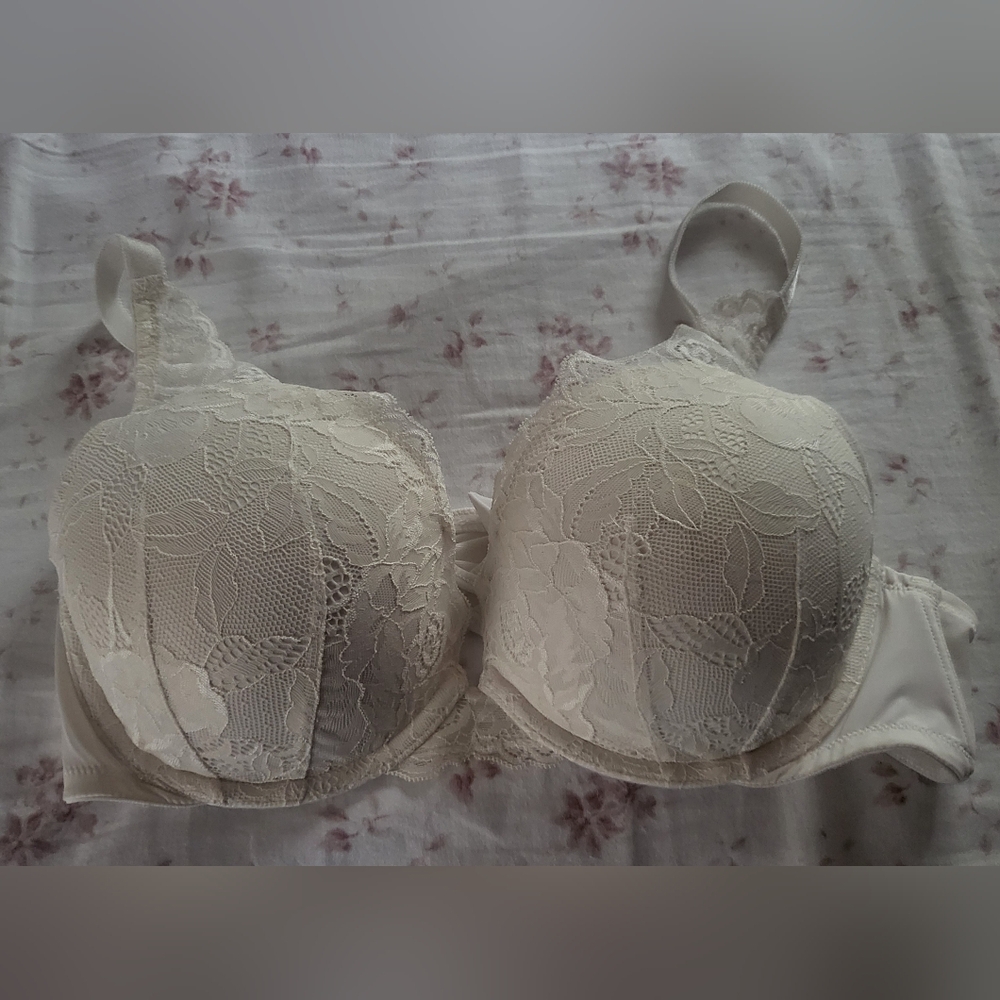 Torrid Curve Lace 40C White Push-Up Bra